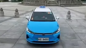 豪華六座藍色的士宣傳片